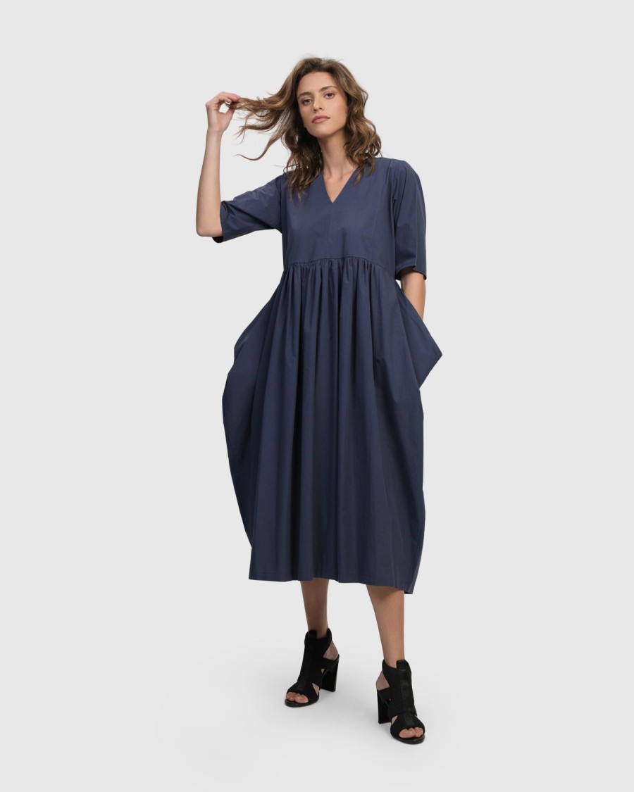 ALEMBIKA Urban Wonder Relaxed Gown, Navy