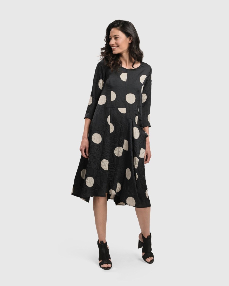 ALEMBIKA Bold Dot, Wonderful Dress, Moon