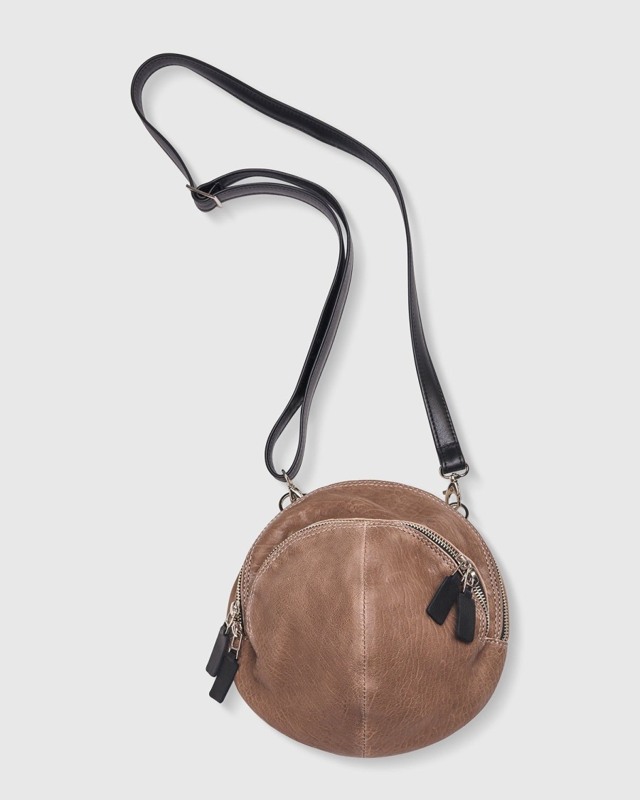 ALEMBIKA Circle Canteen Bag, Wood