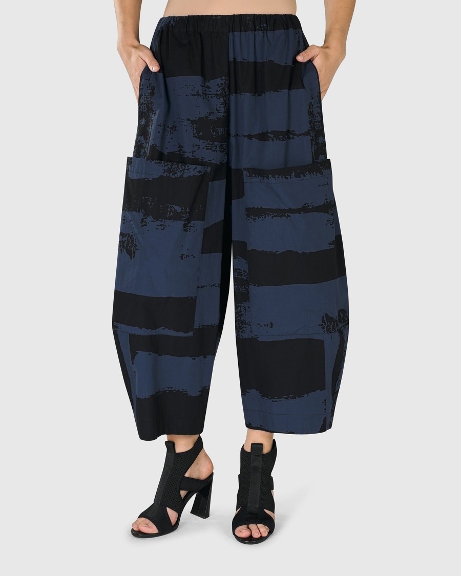 ALEMBIKA Urban Codex Barrel Pants, Navy